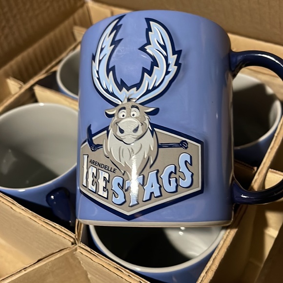 Bundle of three disney Frozen mugs - Picture 2 of 3